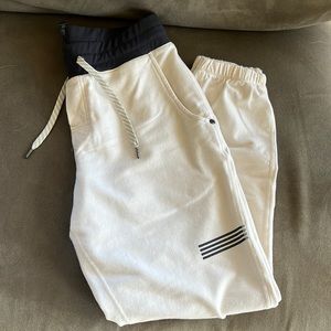 Vuori joggers